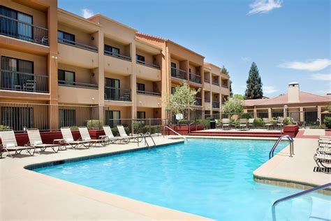 marriott bakersfield