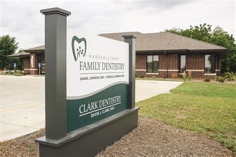 marshalltown dentist
