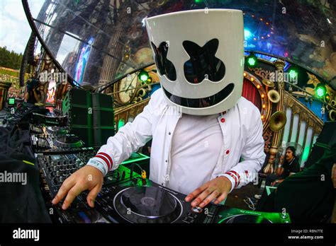 Marshmello American Dj
