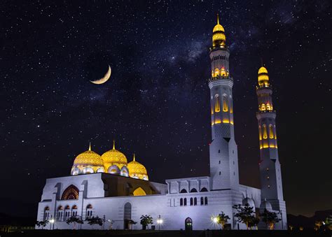 Mosque And Moon During Ramadan UHD 8K Wallpaper Pixelz