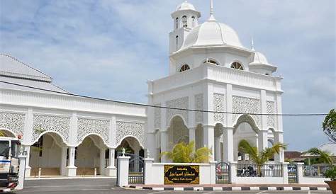 Masjid Sultan Ahmad Shah in Kuantan, Pahang, Malaysia Islamic