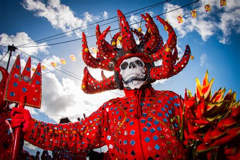 masque de carnaval martinique