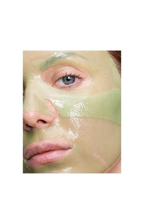 Serve Chilled™ On Ice Hydrogel Face Mask Patchology