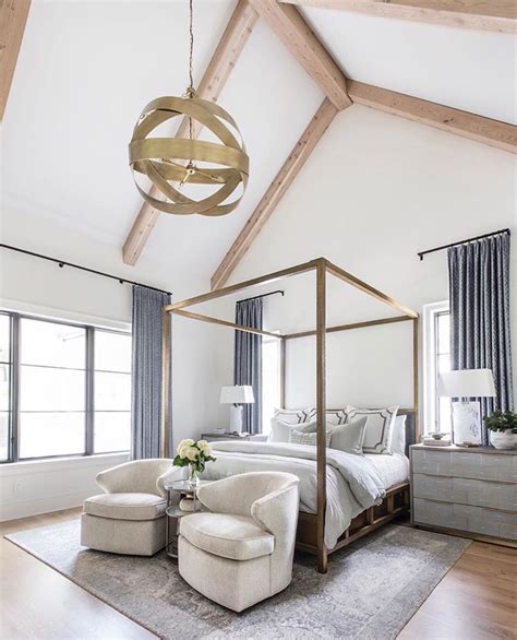 10 Master Bedroom Designs with Modern Canopy Beds Master