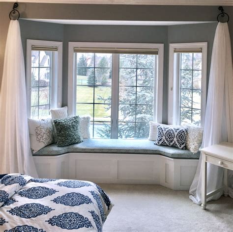 Master Bedroom Ideas With Bay Window