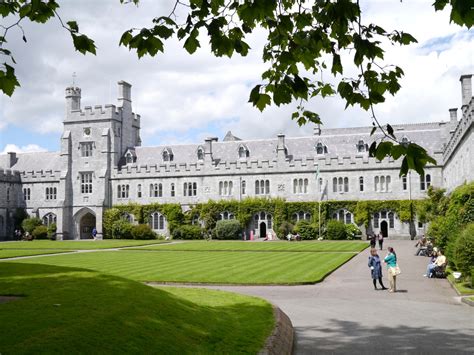 masters social work ucc