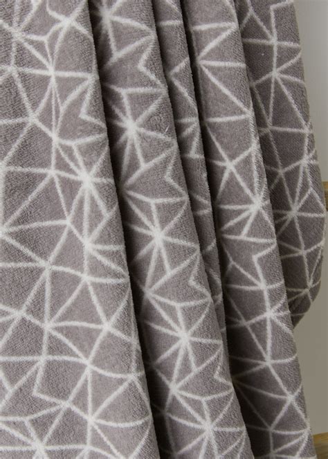 Matalan Geo Throw