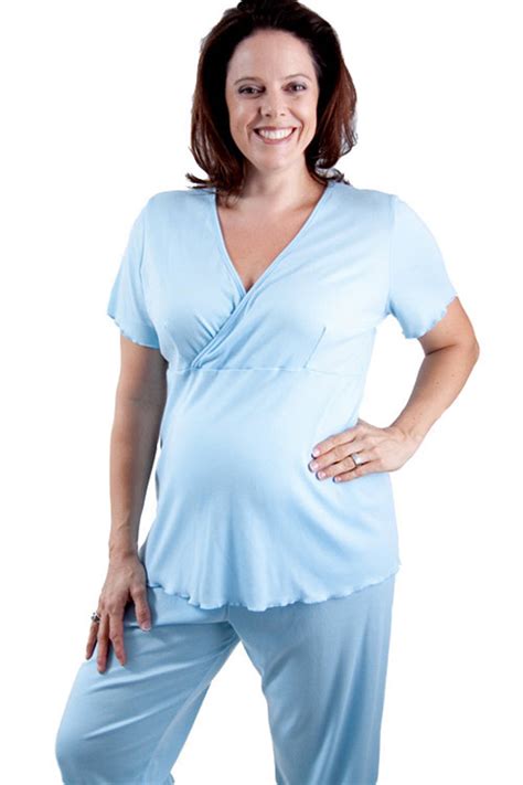 Maternity Clothes Online Australia: How To Find The Best Deals