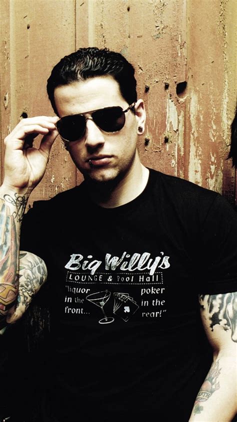 5 Shocking Ways M. Shadows of A7X is Redefining Rock Stardom in 2024