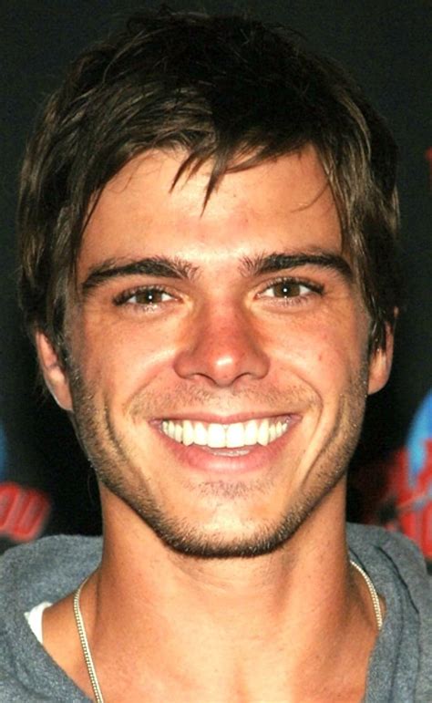 matthew lawrence height and weight