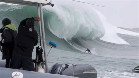 mavericks surfing today