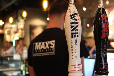 Max's Wine Dive Dress Code