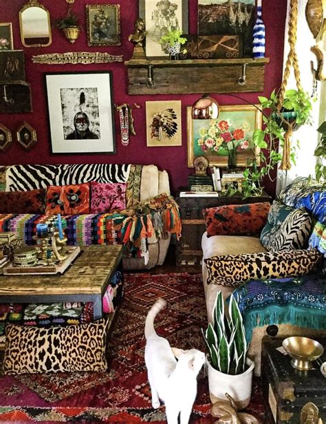Incredible Maximalist Decor References