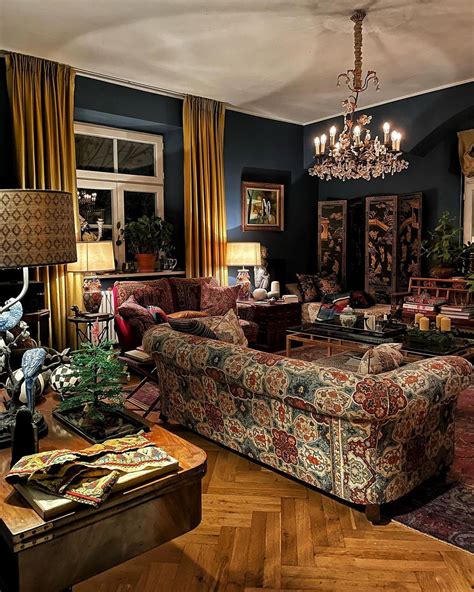 5 maximalist living rooms you’ll want to replicate