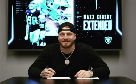 maxx crosby new contract