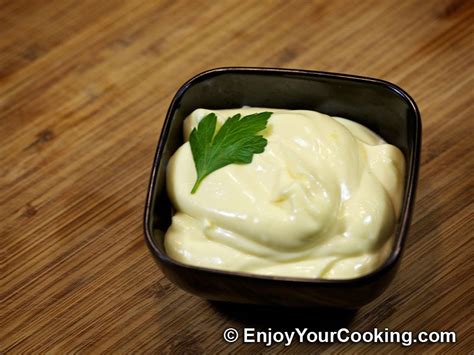Mayonnaise Using Egg Yolks