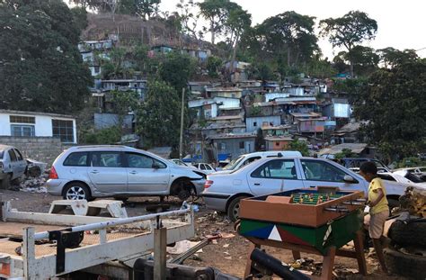 mayotte le plus grand bidonville de france