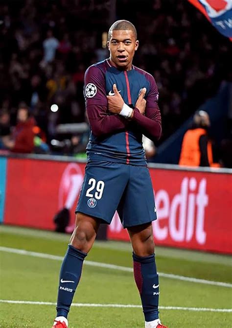 mbappe celebration psg