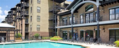 Mcbee Station Apartment