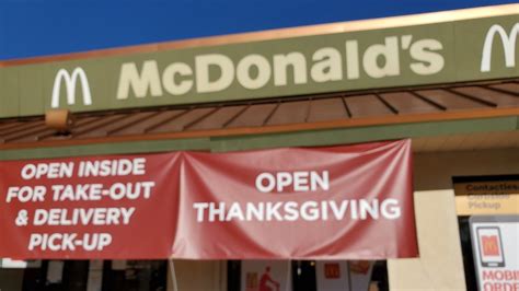mcdonald's open on thanksgiving day