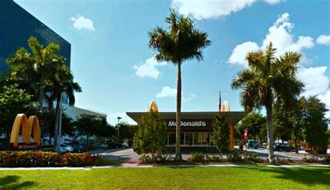 mcdonald's palm beach blvd