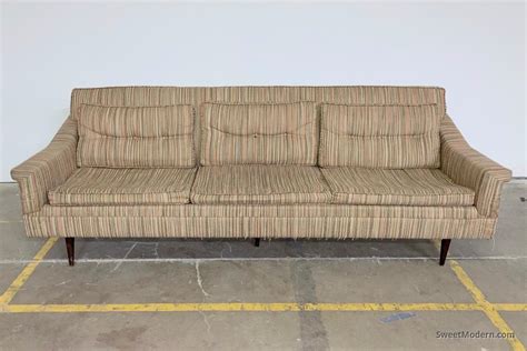 This Mcm Cushion Sofa For Living Room
