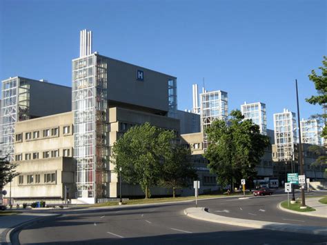 mcmaster university medical centre address