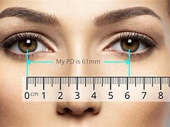 measuring eye size of baby