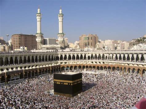 mecca and medina definition