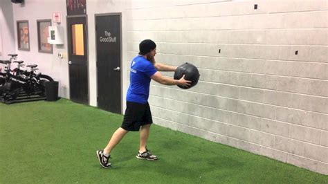 med ball rotational throw