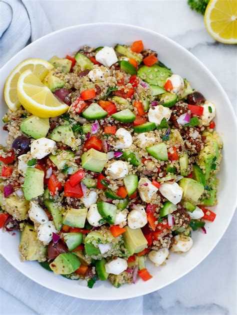 mediterranean quinoa salad with chicken