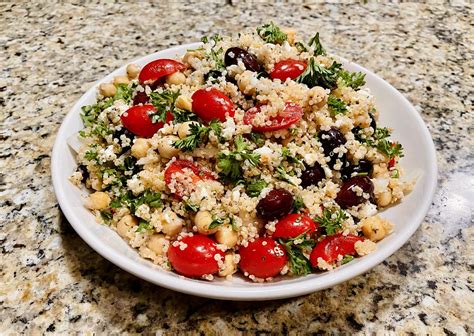 mediterranean quinoa salad with feta