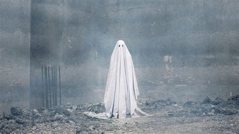 medium definition ghost image