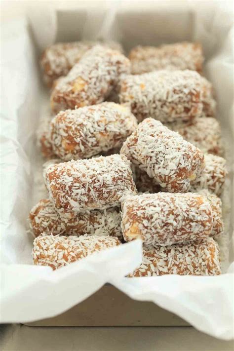 Medjool Coconut Date Rolls