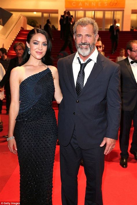 mel gibson with wife