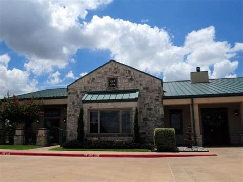 Memorial Funeral Chapel Funeral home in Bryan, TX