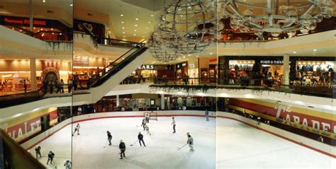 memorial mall ice skating price