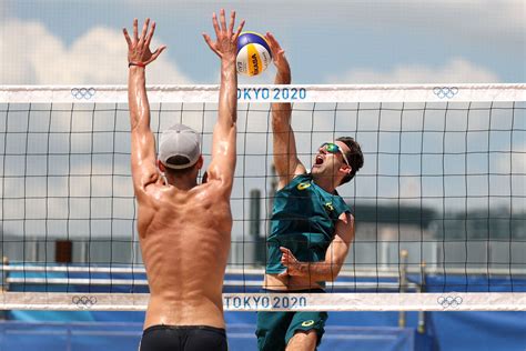 Men's Beach Volleyball Programs