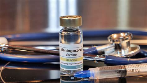 meningococcal meningitis mcv4 vaccine age
