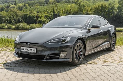 Tesla Model X White Integrity Customs