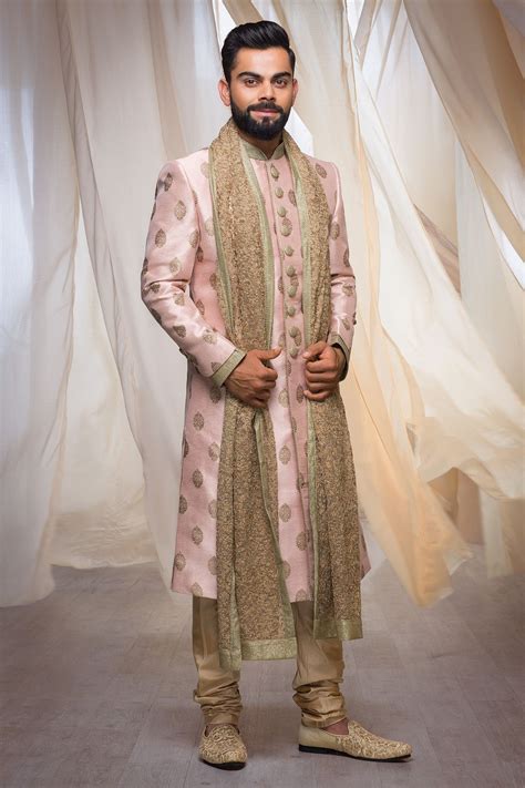 Traditional Indian groom wear, Mens fashion suits, Wedding outfit men