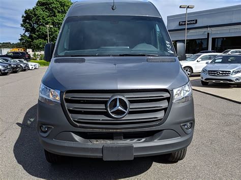 mercedes benz sprinter 2500 van