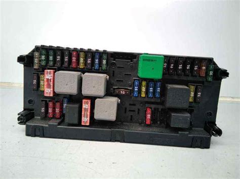 mercedes c200 2008 fuse box