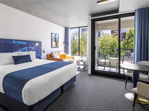 mercure hotel st kilda road melbourne