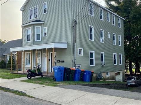 Meriden Ct 3 Bedroom Apartments