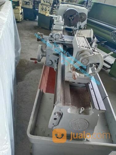 Mesin Bubut Eropa: Rahasia Presisi dan Ketahanan untuk Industri Otomotif