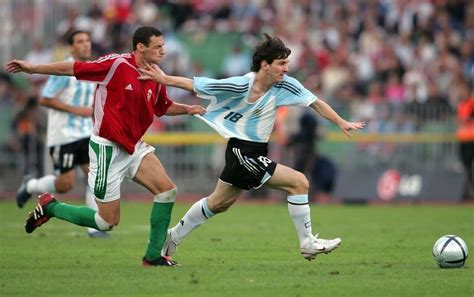 messi debut argentina