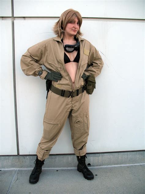 Metal Gear Solid 3 Eva Cosplay - Xinuqo