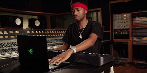 metro boomin making a beat with 808s