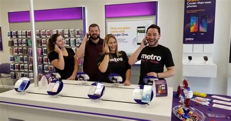 metro pcs locations near me hours